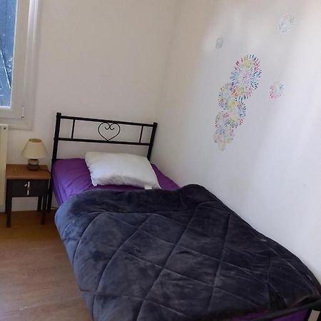 Nantes Aeroport 1-5 Couchages-Parking-Jardin Bouguenais Exterior foto